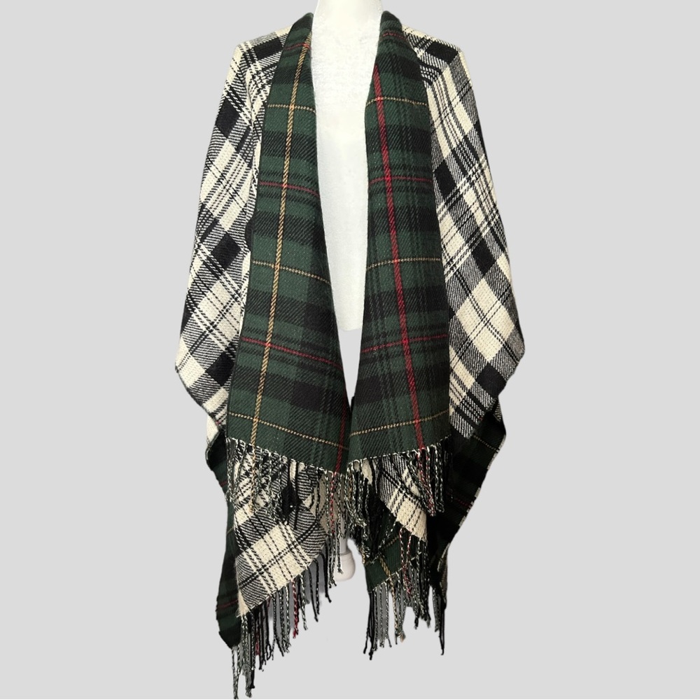Reversable Green & White Plaid Shawl Wrap Cape With Fringe - one size‎ fits all